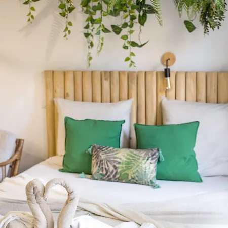 Jungle Jacuzzi Prive Evasion En Amoureux Διαμέρισμα